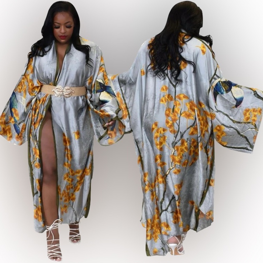 Elegant Floral Kimono